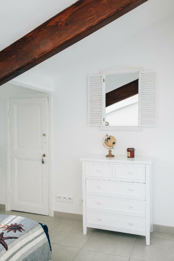 Adorable Apartment In Nice Downtown Kültér fotó